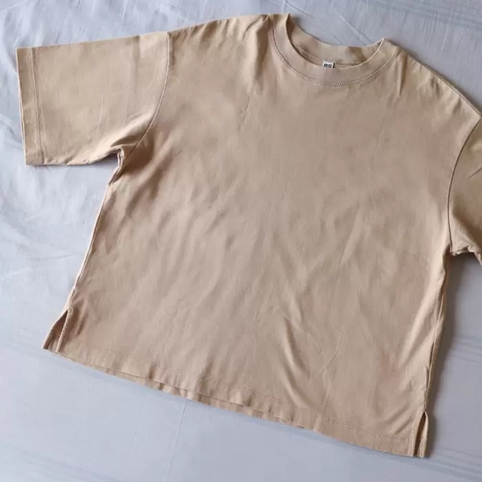 Uniqlo Cropped Oversized T-shirt in Beige